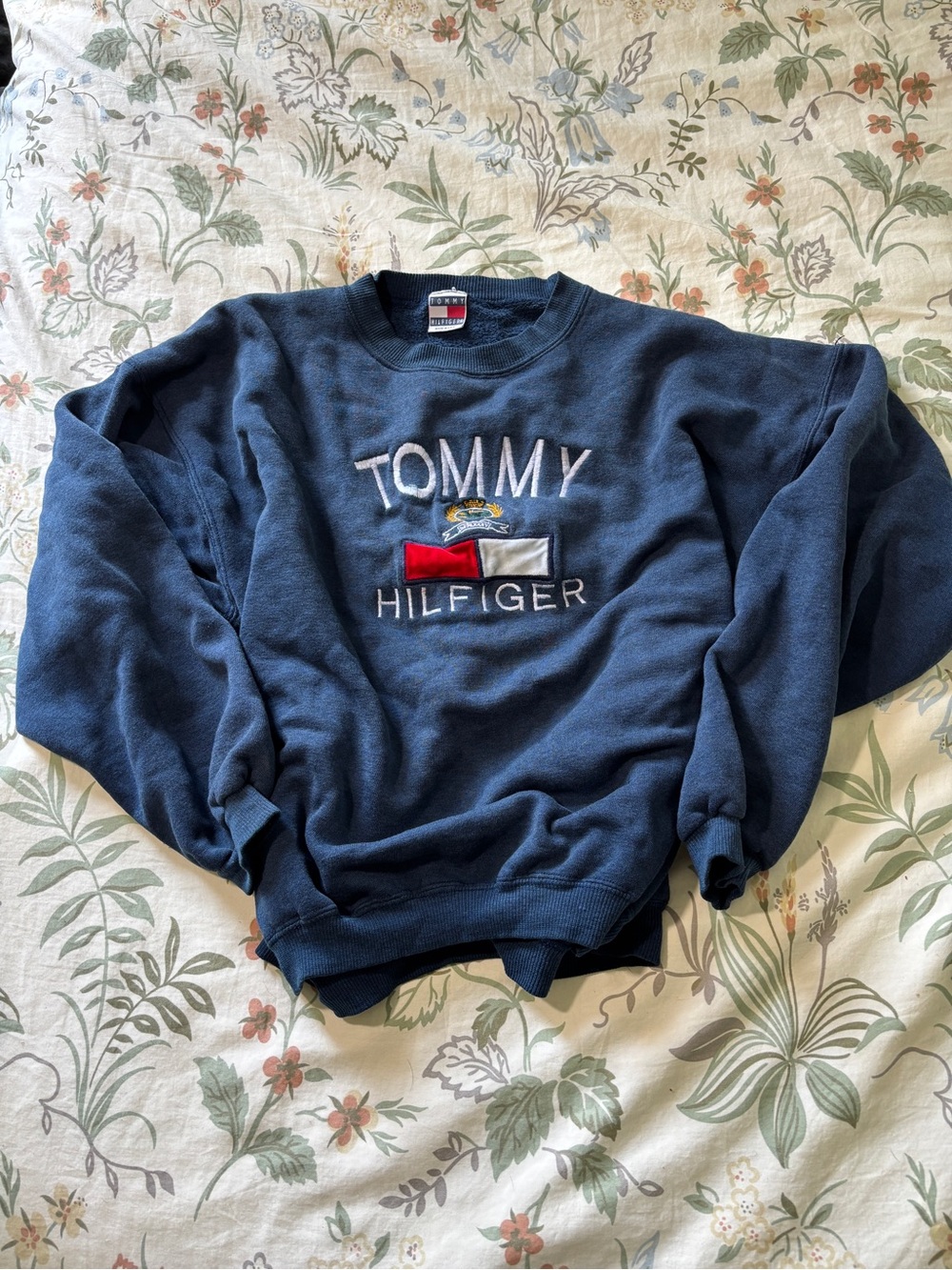 Tommy Hilfiger Navy Crewneck Sweatshirt